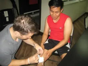 Taping a Cut knee